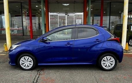 Toyota Yaris, 2023 год, 1 069 000 рублей, 4 фотография