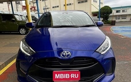 Toyota Yaris, 2023 год, 1 069 000 рублей, 2 фотография