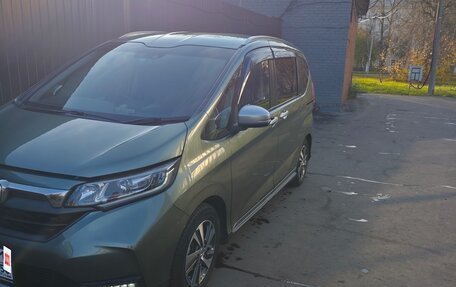 Honda Freed II, 2021 год, 1 850 000 рублей, 2 фотография