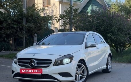 Mercedes-Benz A-Класс, 2013 год, 660 000 рублей, 2 фотография