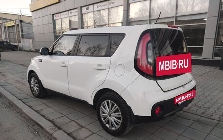 KIA Soul II рестайлинг, 2017 год, 1 180 000 рублей, 3 фотография