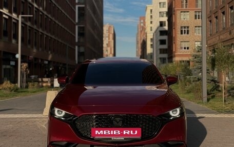 Mazda 3, 2022 год, 2 490 000 рублей, 2 фотография