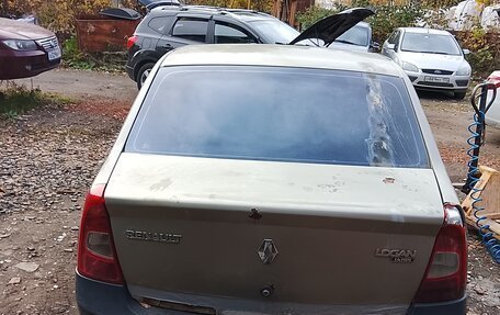 Renault Logan I, 2011 год, 120 000 рублей, 2 фотография