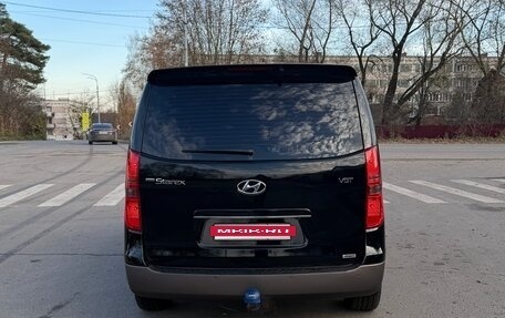 Hyundai Grand Starex Grand Starex I рестайлинг 2, 2014 год, 2 475 000 рублей, 6 фотография