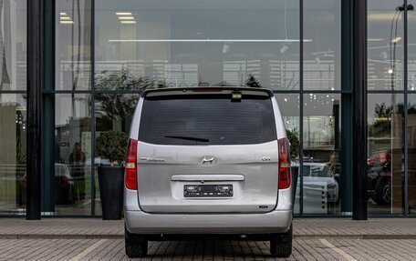 Hyundai Grand Starex Grand Starex I рестайлинг 2, 2012 год, 2 095 000 рублей, 5 фотография