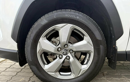 Toyota RAV4, 2020 год, 2 670 000 рублей, 4 фотография