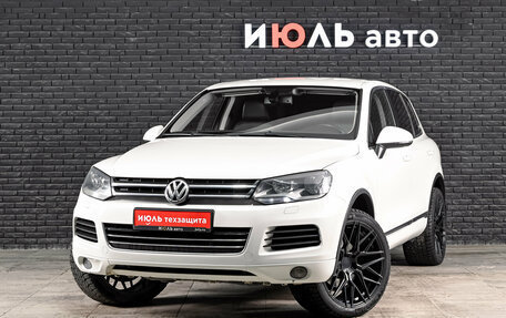 Volkswagen Touareg III, 2011 год, 2 070 000 рублей, 2 фотография