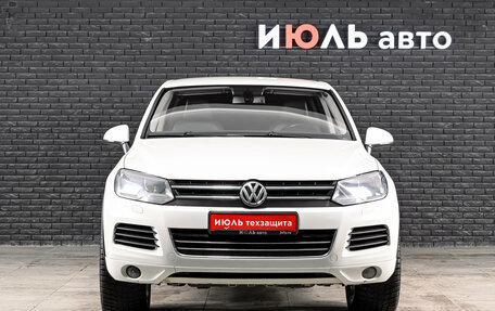Volkswagen Touareg III, 2011 год, 2 070 000 рублей, 3 фотография