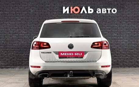 Volkswagen Touareg III, 2011 год, 2 070 000 рублей, 6 фотография