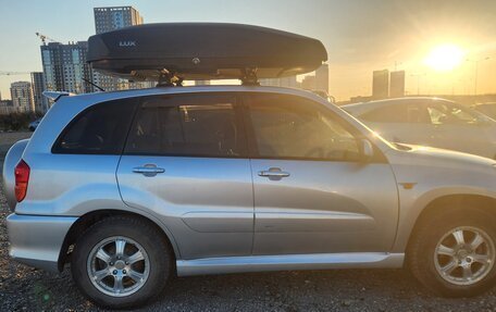Toyota RAV4, 2000 год, 690 000 рублей, 4 фотография