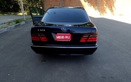 Mercedes-Benz E-Класс, 2001 год, 2 050 000 рублей, 6 фотография