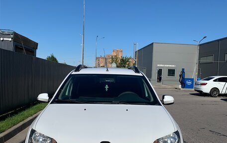 Renault Sandero II рестайлинг, 2017 год, 890 000 рублей, 1 фотография