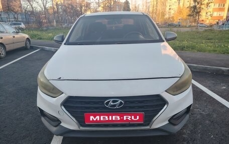 Hyundai Solaris II рестайлинг, 2017 год, 550 000 рублей, 1 фотография