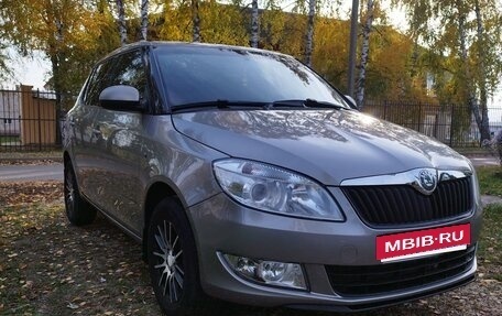 Skoda Fabia II, 2011 год, 530 000 рублей, 3 фотография
