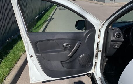 Renault Sandero II рестайлинг, 2017 год, 890 000 рублей, 9 фотография