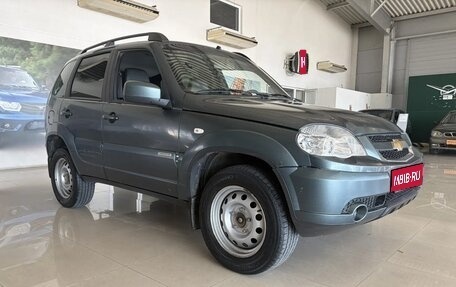 Chevrolet Niva I рестайлинг, 2015 год, 499 000 рублей, 1 фотография