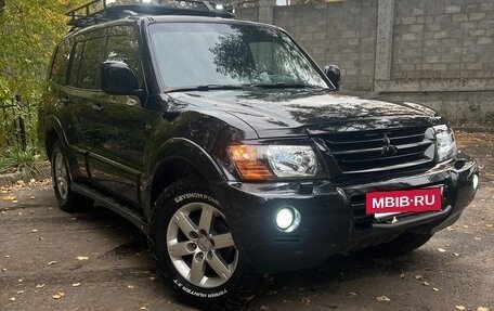 Mitsubishi Pajero III рестайлинг, 2006 год, 830 000 рублей, 4 фотография