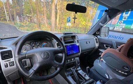 Mitsubishi Pajero III рестайлинг, 2006 год, 830 000 рублей, 17 фотография