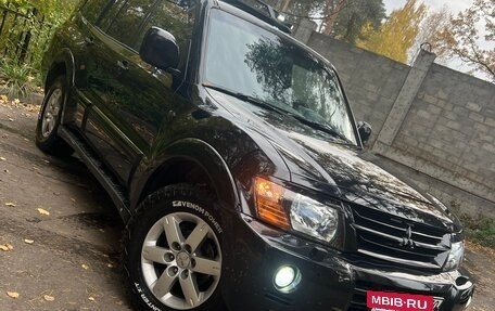 Mitsubishi Pajero III рестайлинг, 2006 год, 830 000 рублей, 5 фотография