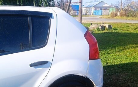 Renault Sandero I, 2012 год, 400 000 рублей, 4 фотография