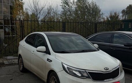 KIA Rio III рестайлинг, 2015 год, 640 000 рублей, 2 фотография