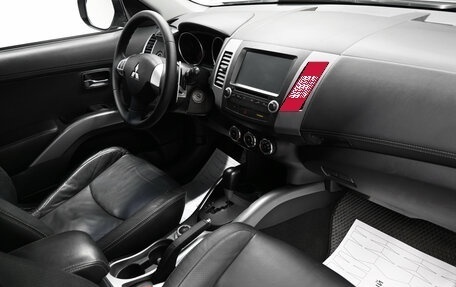 Mitsubishi Outlander III рестайлинг 3, 2012 год, 1 050 000 рублей, 14 фотография