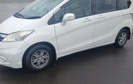 Honda Freed I, 2013 год, 1 260 000 рублей, 1 фотография
