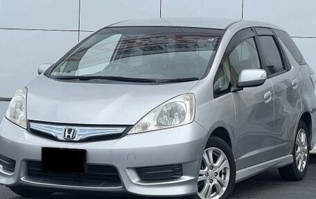 Honda Fit Shuttle I рестайлинг, 2013 год, 710 000 рублей, 1 фотография