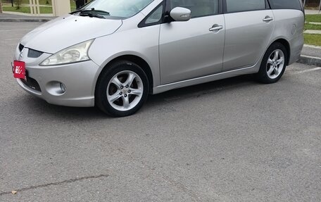 Mitsubishi Grandis, 2003 год, 700 000 рублей, 1 фотография