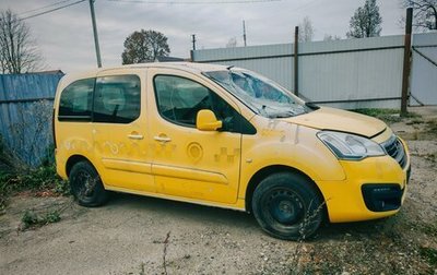 Peugeot Partner II рестайлинг 2, 2016 год, 300 000 рублей, 1 фотография