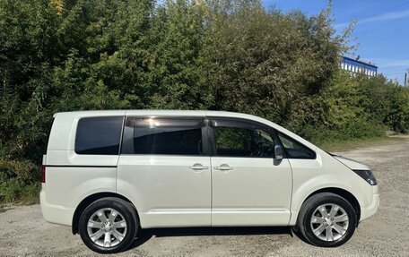 Mitsubishi Delica D:5 I, 2015 год, 2 400 000 рублей, 3 фотография