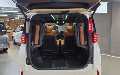 Toyota Alphard, 2025 год, 11 499 777 рублей, 18 фотография