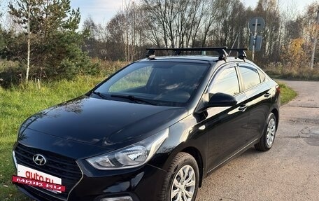 Hyundai Solaris II рестайлинг, 2017 год, 1 090 000 рублей, 22 фотография