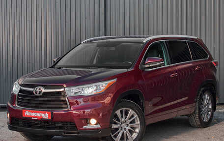 Toyota Highlander III, 2015 год, 3 200 000 рублей, 3 фотография
