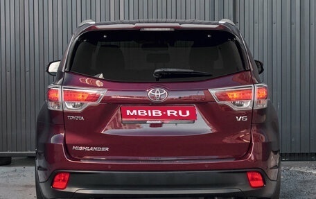 Toyota Highlander III, 2015 год, 3 200 000 рублей, 7 фотография