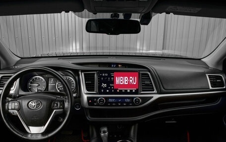 Toyota Highlander III, 2015 год, 3 200 000 рублей, 13 фотография