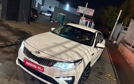 KIA Optima IV рестайлинг, 2019 год, 2 000 000 рублей, 2 фотография