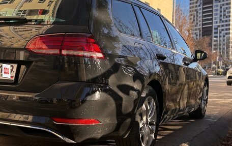 Volkswagen Golf VII рестайлинг, 2019 год, 1 550 000 рублей, 2 фотография