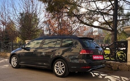 Volkswagen Golf VII рестайлинг, 2019 год, 1 550 000 рублей, 3 фотография