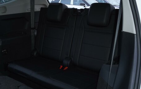 Volkswagen Tiguan II, 2018 год, 1 798 000 рублей, 13 фотография