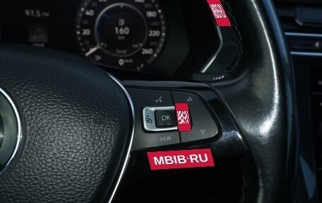 Volkswagen Tiguan II, 2018 год, 1 798 000 рублей, 17 фотография