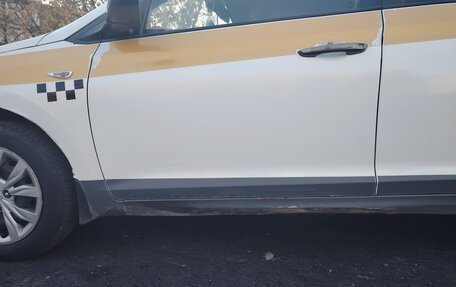 Hyundai Solaris II рестайлинг, 2017 год, 550 000 рублей, 4 фотография