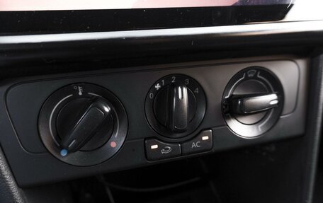 Volkswagen Polo VI (EU Market), 2013 год, 599 000 рублей, 16 фотография