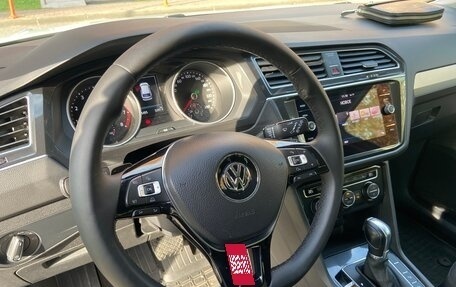 Volkswagen Tiguan II, 2017 год, 1 890 000 рублей, 26 фотография