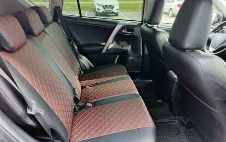 Toyota RAV4, 2016 год, 2 399 000 рублей, 16 фотография