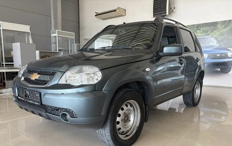 Chevrolet Niva I рестайлинг, 2015 год, 499 000 рублей, 3 фотография