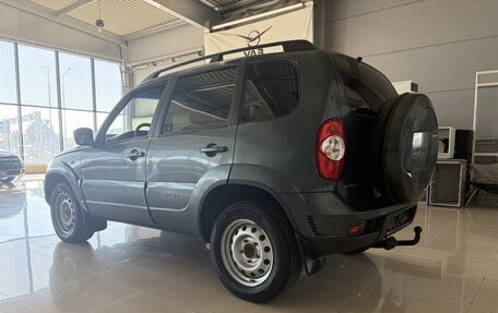 Chevrolet Niva I рестайлинг, 2015 год, 499 000 рублей, 5 фотография