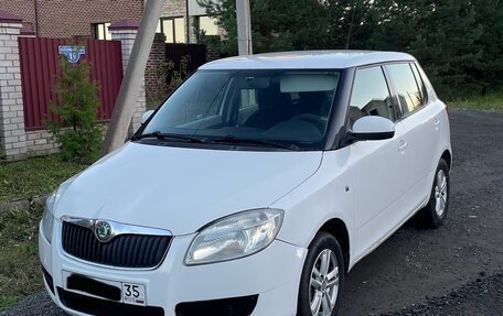 Skoda Fabia II, 2008 год, 220 000 рублей, 2 фотография