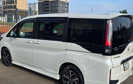 Honda Stepwgn IV рестайлинг, 2021 год, 2 980 000 рублей, 2 фотография