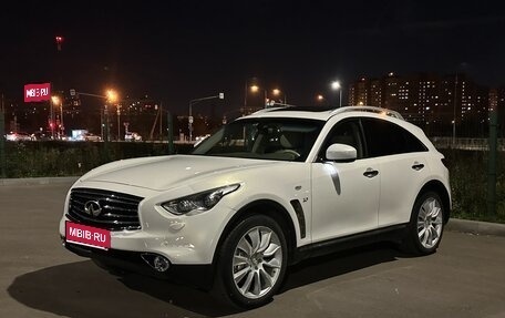 Infiniti QX70, 2014 год, 1 900 000 рублей, 1 фотография